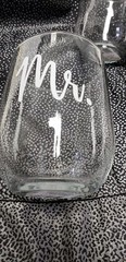 Mew ~ Set of 2 16 oz ‘Mr/Mrs’ Stemless Wine Glasses Wedding Anniversary Gifts