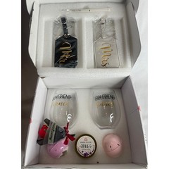 Engagement Gift Set for Couples Wine Glasses Luggage Tags Candle Bath Bombs JQ