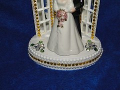 New Chapel Church Mirrored Windows Cake topper with Bride & Groom & Golden Decor