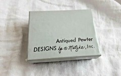4 BUTTERFLY PEWTER VTG 1975 METZKE SINGLE BUSINESS CARD DESK TABLE STAND DISPLAY