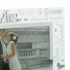Mr and Mrs Glass 6 x 4 Photo Frame with Mirror And Glitter Letters