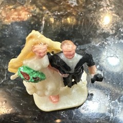 Vintage Mini Bride & Groom Wedding Cake Toppers,Minister& Girls Figurines￼.75″