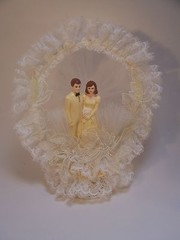 Wedding Cake Topper Bride Groom Yellow Brown Hair Vintage White Lace Plastic