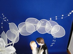 New Elegant & Absolutely Stunning Porcelain Bridal Couple Wedding CakeTop # 255