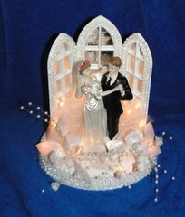 New Vintage lighted Dancing Bridal Couple , Chapel mirror Windows Caketop #282