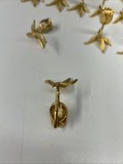 VTG Texte turned Gold Tone Metal Tulip Name Place Card Holders Set Of 18
