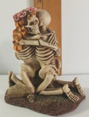Love Never Dies Summit Collection Skulls Wedding Cake Topper ’97 WUI
