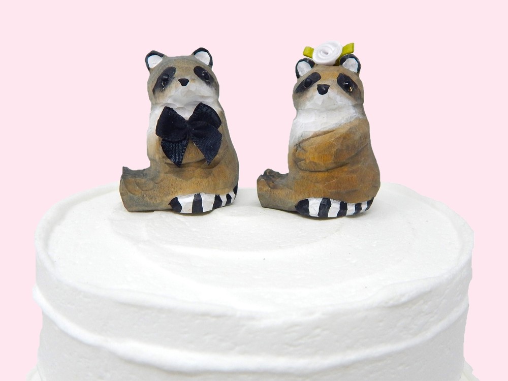 Raccoon Cake Top Bride Groom Love Forest Wedding Engagement Carved Wood Statue