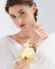Rose Wrist Corsage and Boutonniere Set Artificial Corsage Wristlet Bracelet f…