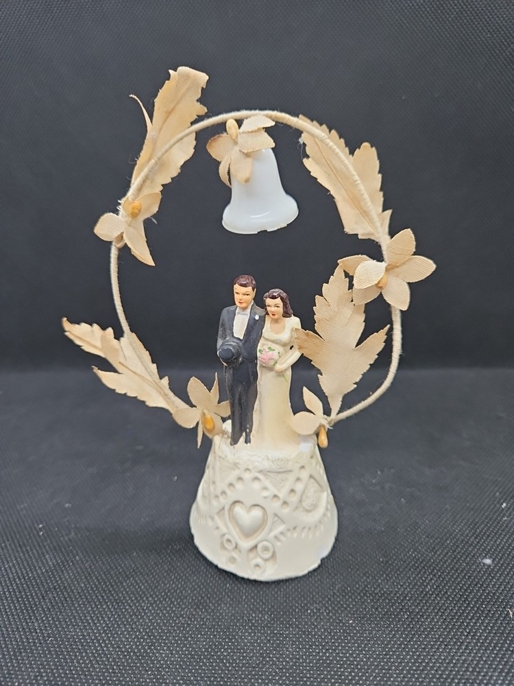 Vintage 40s 50s Coast Novelty Wedding Cake Topper Chalk Couple Bride Groom