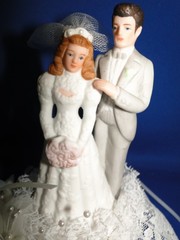 New Wilton Designer Series «Delicate Joy», Grey Tux, Wedding CakeTop # 108-640