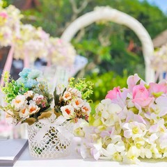 2 Pieces White Flower Girl Basket with Silk Ribbon Bowknot for Wedding Petals