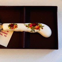 Royal Albert Bone China Pie Server – Old Country Roses, England