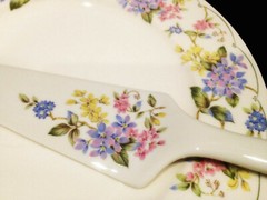 PORCELAIN BONE CHINA ANDREA BY SADEK CAKE PLATE & SERVER 2PC SET, EXCELLENT COND