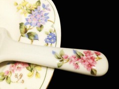PORCELAIN BONE CHINA ANDREA BY SADEK CAKE PLATE & SERVER 2PC SET, EXCELLENT COND