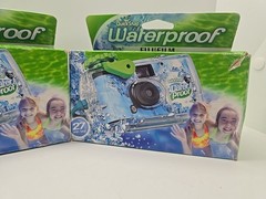 2X Underwater Camera Waterproof Fuji Quicksnap 27 Exposure Fujifilm NEW 07/25+