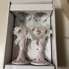 Pink And White Wedding Champagne Glasses