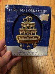 Wedding Cake Christmas Holiday Ornament Gloria Duchin Married New
