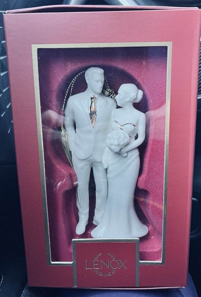 Lenox Bride & Groom Wedding Cake Topper Porcelain -Ornament Elegant Classic