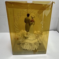 Vtg Wilton Designer Series Heavenly Wedding Cake Topper – Grey Coat #0118-00603