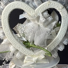 BLACK Hair Caucasan Bride & Groom Porcelain Wedding Cake Topper 60’s Vintage