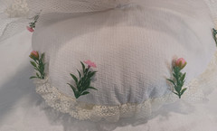 VINTAGE HAND MADE TULLE BRIDE PILLOW CENTERPIECE BRIDAL SHOWER