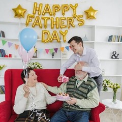 16 Inch “HAPPY FATHER’S DAY” Balloons Banner with 18 Inch Star Balloons – Gold