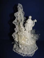 New Vintage White Porcelain Dancing Bridal Couple , Chapel Window Caketop #310