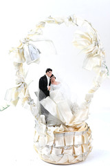 VTG RETCO 1965 Wedding Cake Topper Bride Groom Arch Mid Century 10 Inch