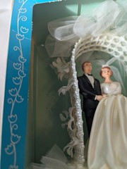 Vintage Coast Novelty MFG Co. Bride and Groom cake topper – original box – read