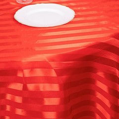 Balsa Circle 120 in Red Stripes Satin Round Tablecloth 120″ (Round),