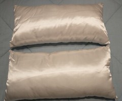 Set 2 Tie Back 20″ x 9″ Polyester Satin Kneeling Pillows White Wedding Boda Lot