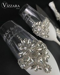 Wedding Glasses Set of 2 White wedding, Personalized glasses, Gifts for the Coup