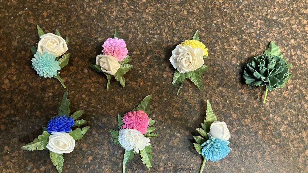 Small Sola Flower Corsage 4” “It’s a Girl/Boy” Child-size
