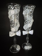 2 Wedding Champagne Toasting Flutes With Bows Eastern European Style