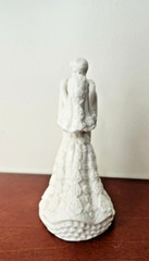 K’s Collection White Ceramic Porcelain Cake Topper 5-1/2″ Bride & Groom Figurine