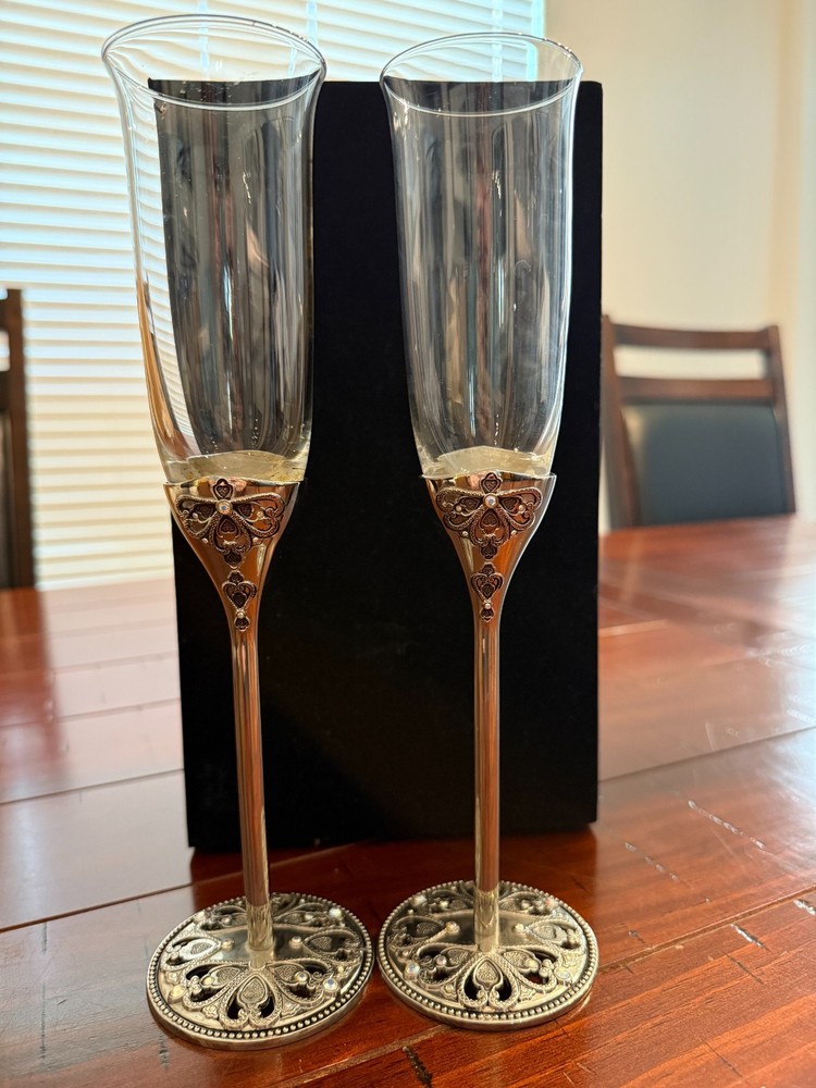 Things Remembered Toasting Champagne Glasses Swarovski Crystal Pair + Pic frame