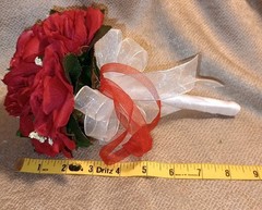 NEW Small Artificial 9 Red Rose Bridesmaid, Flower Girl, Clutch Toss Bouquet