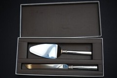 Vera Wang & Wedgwood Cake Knife and Sever Set *Stainless Steel * Infinite Love