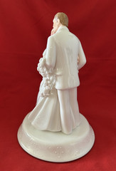 Vintage Lenox Opal Innocence Bride & Groom Wedding Cake Topper Figurine