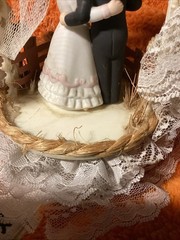 Vintage Coast Novelty MFG Co. Cowboy Bride And Groom Cake topper 9”