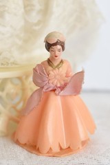 1950s Vtg Hartland Plastics Bride/Groom 10″ Wedding Cake Topper & Bridesmaid (R)