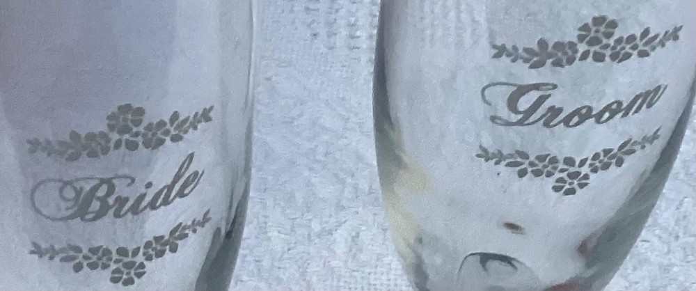 Bride Groom Glasses Champagne Wedding Toast White Lettering 6 oz Flowers Vintage
