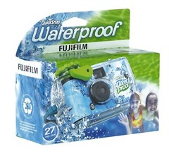 Fujifilm Quick Snap Waterproof 27exp 35mm Camera 800 film,Blue/Green/white,1Pack