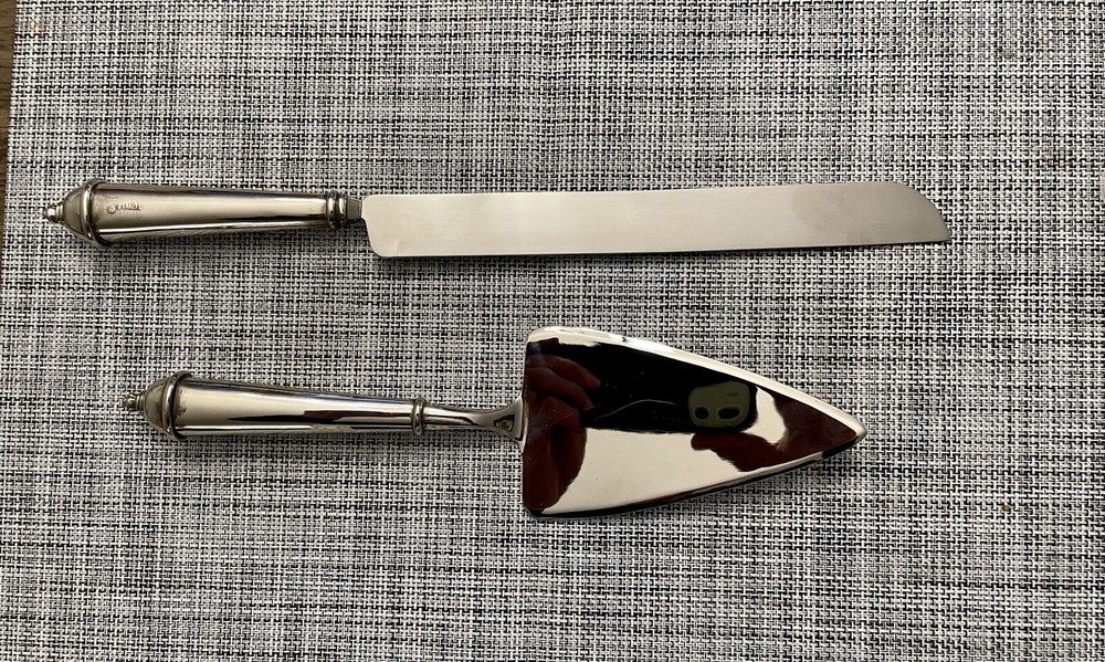 Towle Silver Tone Wedding Cake Server 2pc set