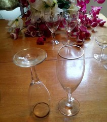 SHIPS FREE 1950s Gold-Rimmed Champagne Flutes , Set of 2, wedding, bridal,