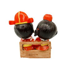 Chinese Couple Figurine Style Resin Bride And Groom Wedding Cake Topper Decors