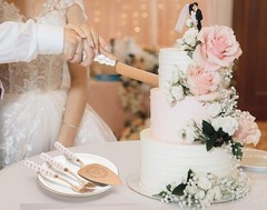 Elegant Rose Gold Cake Cutting Set with Forks & Server – Timeless Wedding Gift