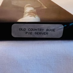 Royal Albert Bone China Pie Server – Old Country Roses, England