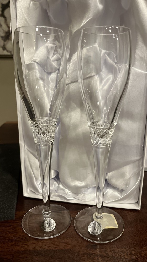 Set Of 2 Crystal Champagne Flutes THINGS REMEMBERED – Made In Poland – Box Incl